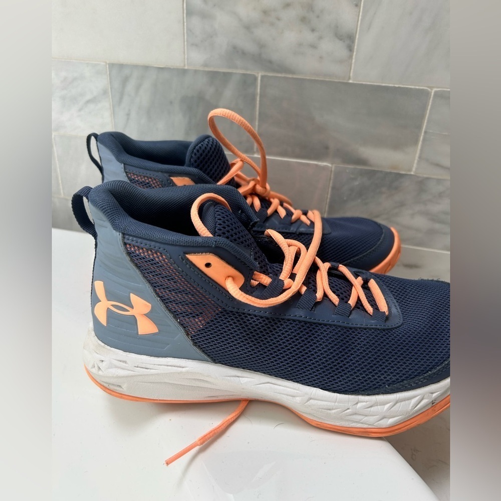 Under Armour Kids' youth 7 Navy and Orange Athletic  basketball sneakers unisex